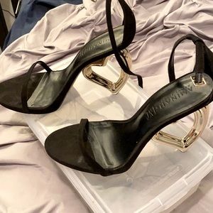 These are brand new they have never been warn